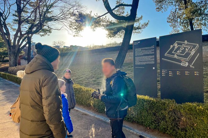Half-Day: Seoul Mt. Inwangsan, Good Night Hike With Korean Meal - Meals and Beverages Included