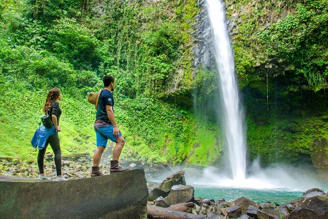 Hanging Bridges + Volcano Walk + La Fortuna Waterfall - The Experience at El Salto