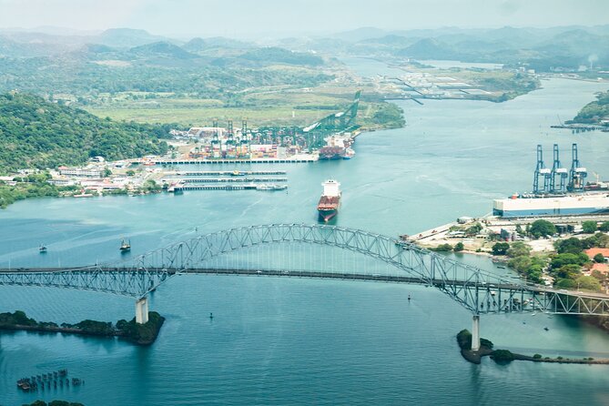 Heli City Tour Over Panama