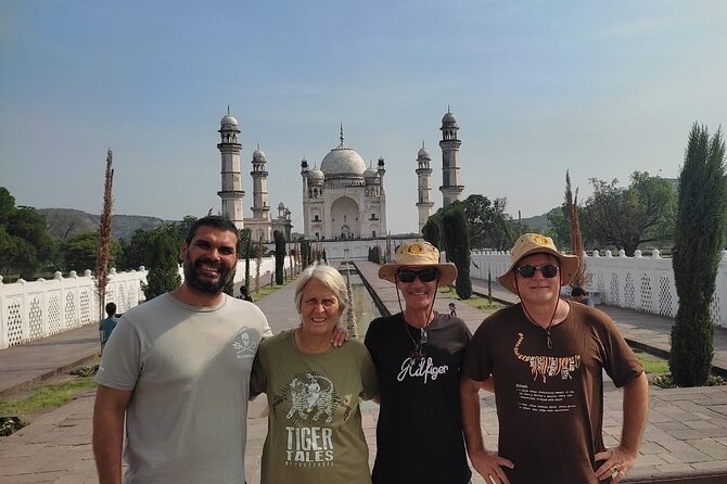 Highlight of North & West India - Vibrant Mumbai Exploration