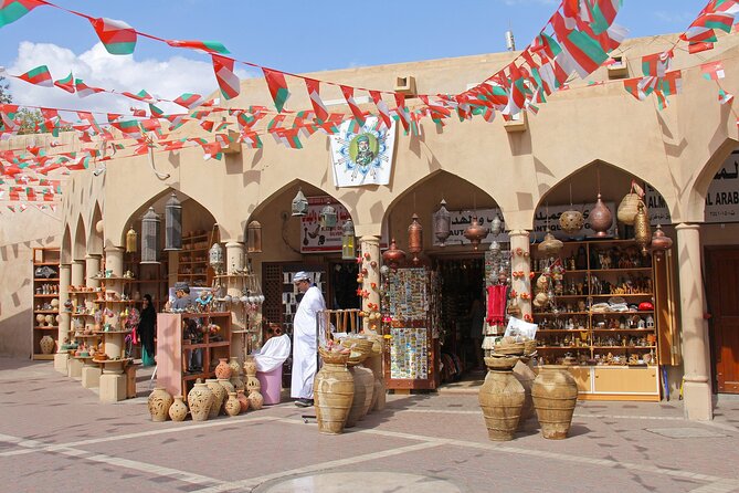 Jabal Akhdar Hike, Nizwa Fort, Souq - Private Tour Full Day 4WD - Pickup Details