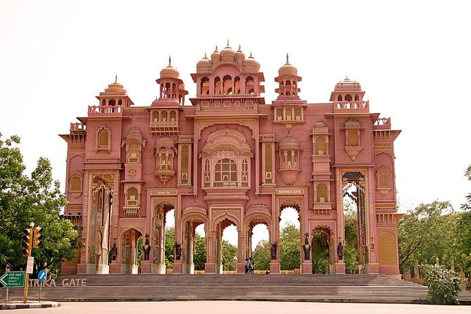 Jaipur City Palace, Hawa Mahal & Jantar Mantar Private Tour - Pickup and Drop-off