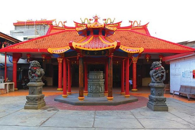 Jakarta Private Tour With Guide and Lunch - Frequently Asked Questions