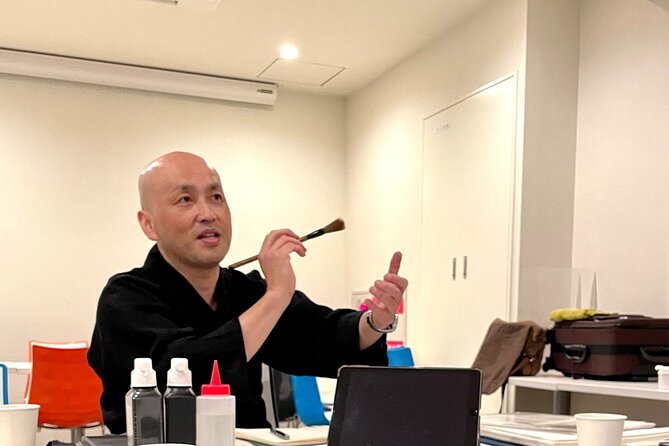 Japanese Calligraphy Experience in Osaka