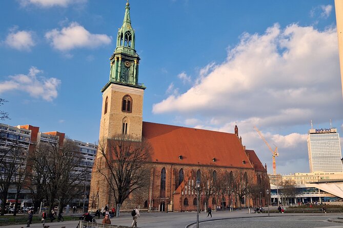 Jewish Life in Berlin - Kosher Dining Options in the City