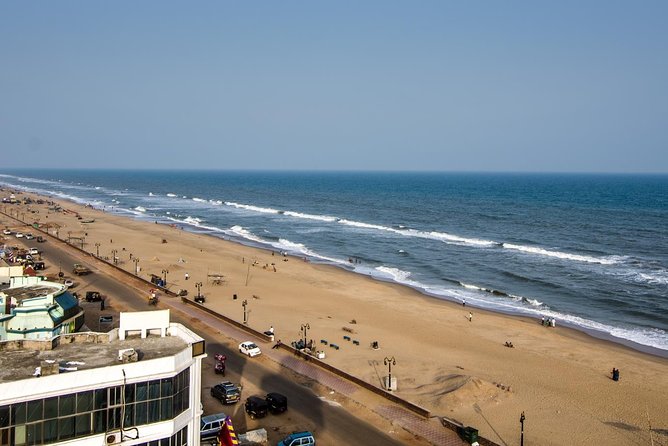 Konark Temple & Chilika Lake Day Trip From Bhubaneshwar - Transportation Details