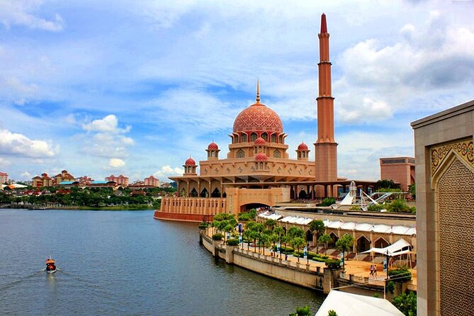 Kuala Lumpur Airport Departure Transfer En-route Putrajaya Tour - Additional Info and Operator