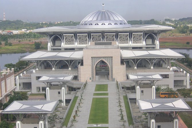 Kuala Lumpur Airport To Kuala Lumpur City Hotels En-route Putrajaya Tour - Pricing and Reservation