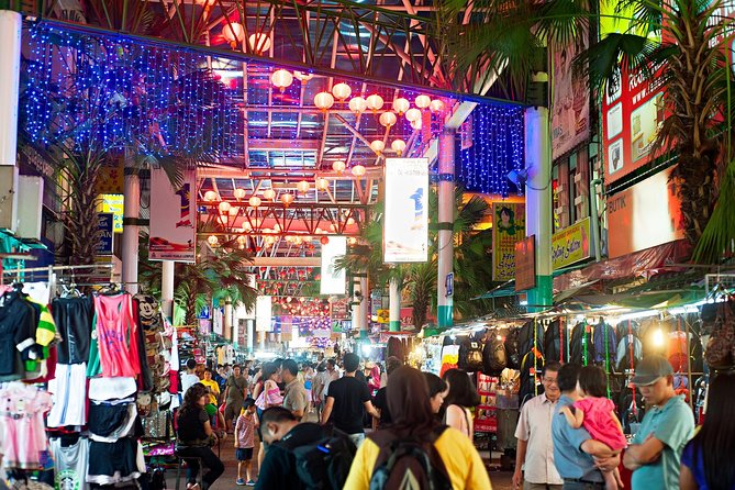 Kuala Lumpur Chinatown Evening Walking Tour With Dinner - Meeting and Pickup