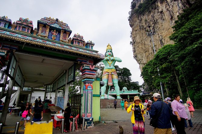 Kuala Lumpur Private Tour to Batu Caves Hotsprings And Waterfalls - Booking Process