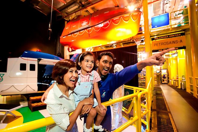 Kuala Lumpur Top 4 Themed Attractions With Return Transfer - Frequently Asked Questions