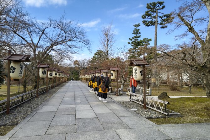 Kyoto Walking Tour: Buddhism, Art and Gardens - Garden Exploration