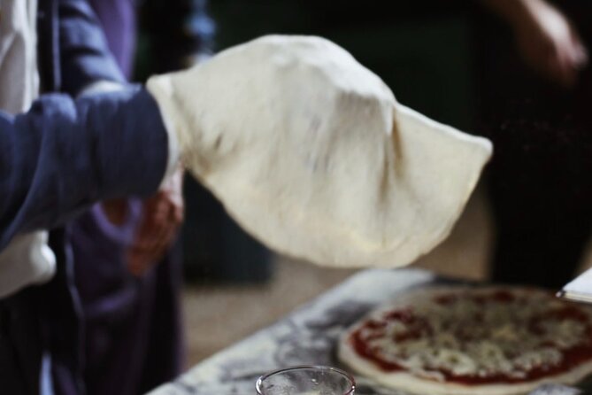 Learn How to Make Italian Pizza - Secrets to a Flavorful Pizza Sauce