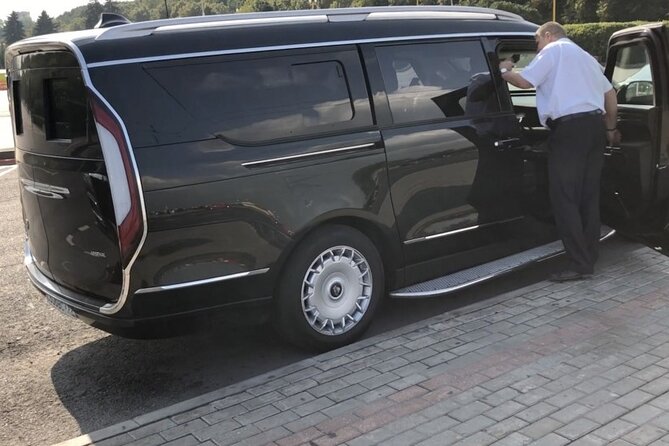 Lima J Chavez Airport to Lima Hotels Round-Trip Private Transfer - Booking Process