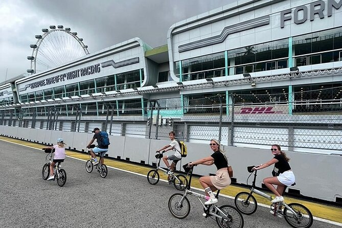 Lion City Bike Tour - Historical - Included Amenities