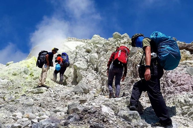 Local Guide Mount Papandayan [ English Speaking Fluently ] - Meeting Point and Pickup Details