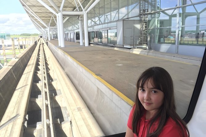 London Stansted Airport Private Transfers To/From London (Postcode SW5 to Sw11) - Additional Information