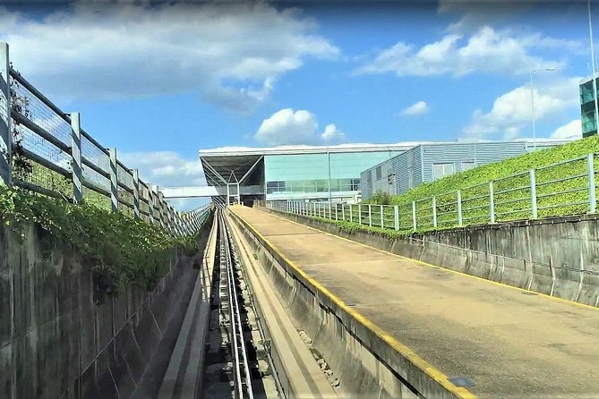 London Stansted Airport Private Transfers To/From London (Postcode WC1 to Wc2) - Accessibility