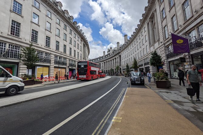 London Tour in a Porsche or Luxury Land Rover - What to Expect During the Tour