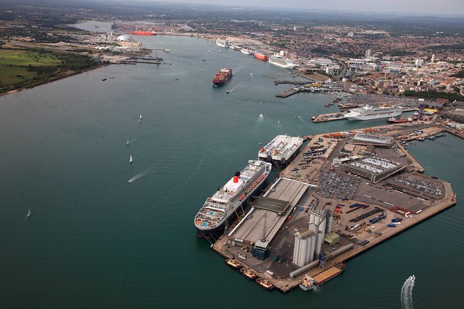 Londons Highlights on a Full Day Private Tour From Southampton - What To Expect During the Tour