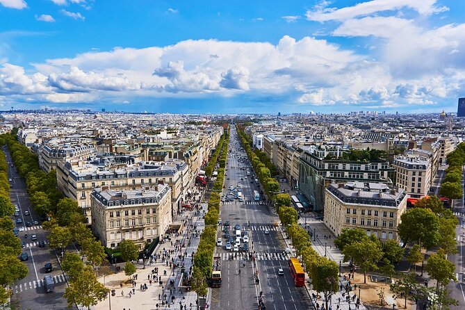 Louvre and Paris Tour by Car With Shared Transfer From Le Havre - Pricing and Guarantee
