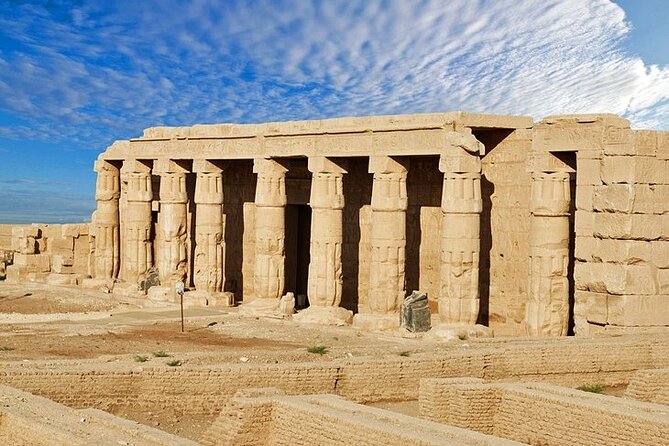 Luxor : Amazing Private Day Tour to the Greatest Temples in Abydos and Dandara - Group Size and Accessibility