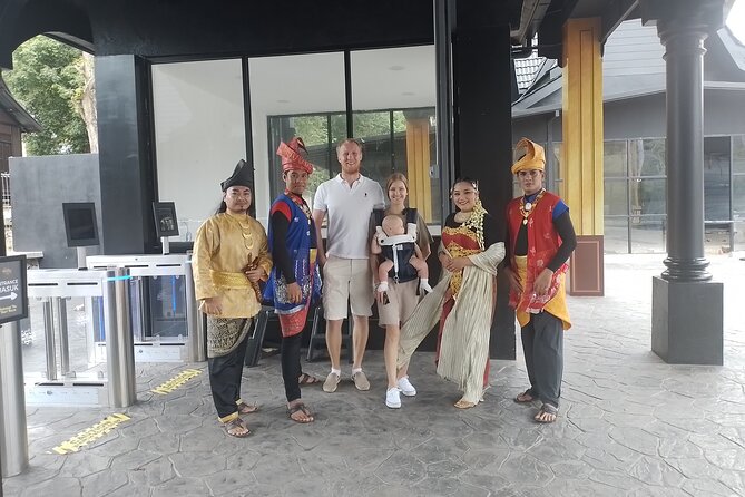 MALACCA DAY TRIP (Price Based per Car) - Pickup Logistics