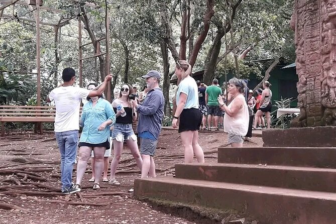 Manawakie Wildlife Sanctuary and Macaw Market - Tour Features and Highlights