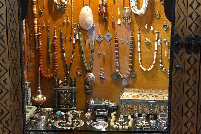 Marrakech: Exclusive Half-Day Cultural Shopping Tour - Accessibility Information