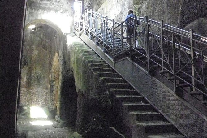 NAPLES and PHLEGRAEAN FIELDS (The Area of ​​The Volcanoes) - Local Cuisine and Culinary Delights