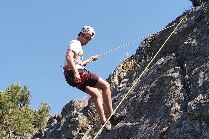 Natural Climbing in Marvão - Provided Equipment
