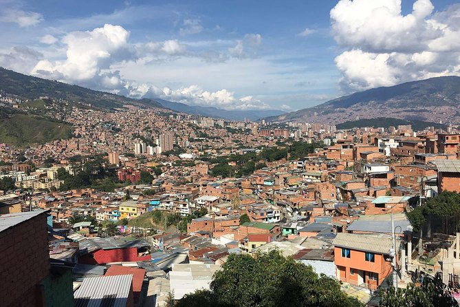 One-day-tour at Medellin: Tour of the Transformation - Transportation Details