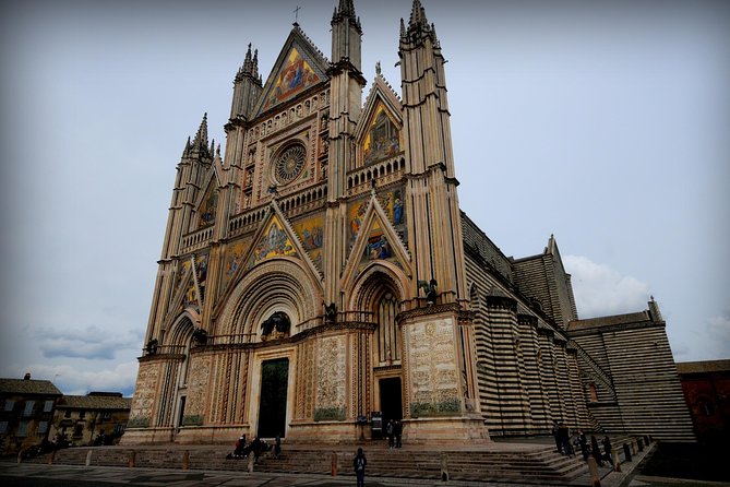 Orvieto and Assisi Full Day Tour From Orvieto - Dress Code Requirements