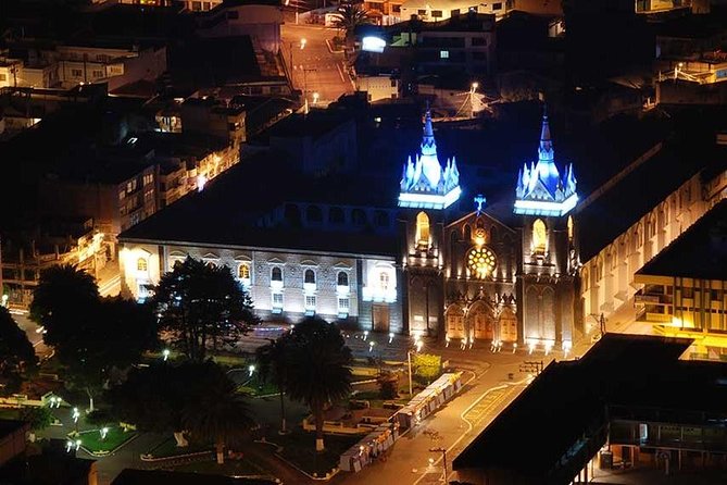 Pailón Del Diablo Tour, Tree House And Night Tour - Nearby Attractions