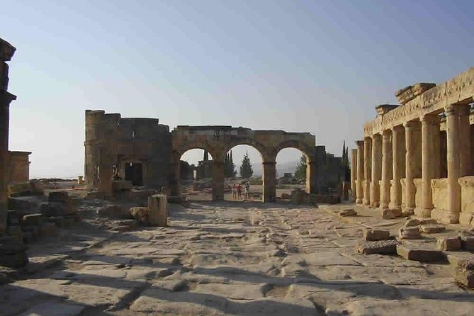Pamukkale Tour From Kusadasi - Small Group - Lunch and Refreshment Break