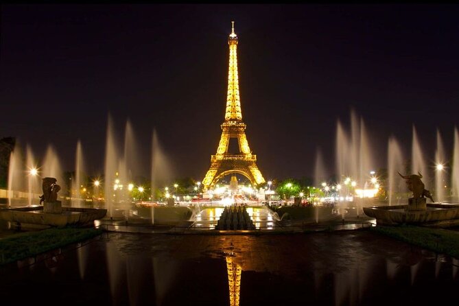 Paris by Night Sightseeing Private Tour With Seine River Cruise - Start Time