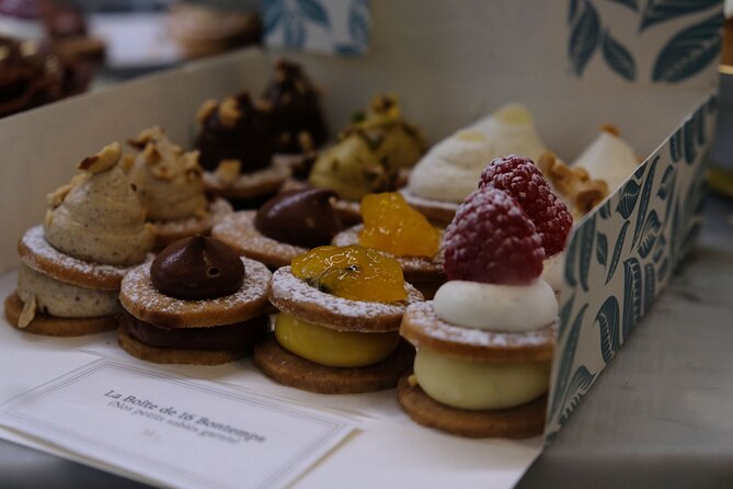 Paris Le Marais Organic Sweet and Savoury Private Food Tour - Meeting and Pickup