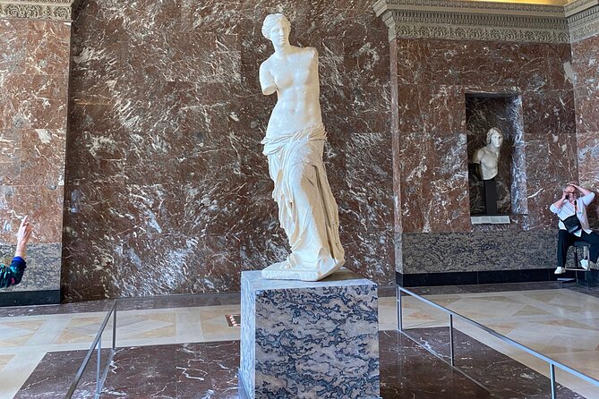 Paris Louvre: 2 Hour Guided Private Tour for Groups and Families - Price and Reservations