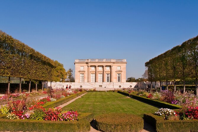 Paris to Palace of Versailles Fast Track Tour With Transport - Additional Tour Information