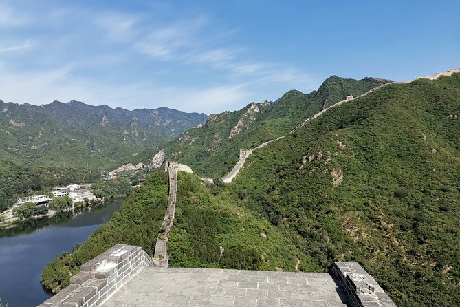 PEK Airport Layover Transfer Service to Lakeside View Huanghuacheng Great Wall - What To Expect