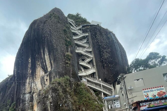 Peñol Stone Tour With Boat Tour - Meeting and Pickup Details
