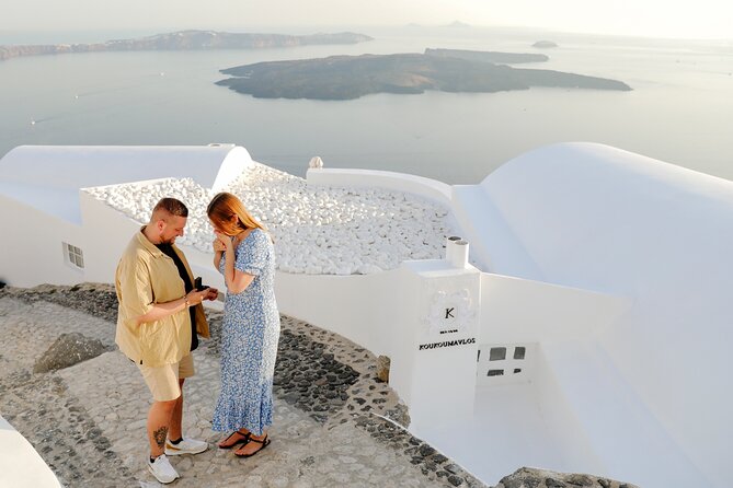 Personal Wedding Proposal Photographer in Santorini - Customized Route Planning