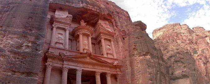 Petra and Wadi Rum 2-Day Tour From Jerusalem - Visa and Border Information
