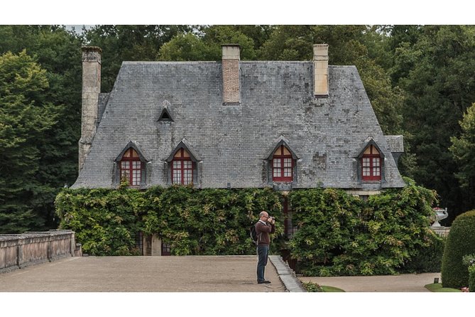 Photography Tour of Château Chenonceau - Logistics and Accessibility