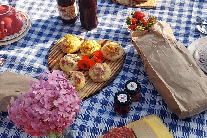 Picnic at the Illuminated Fig Tree - Schedule and Duration