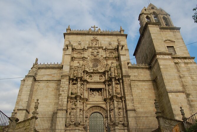 Pontevedra Scavenger Hunt and Sights Self-Guided Tour - Booking and Cancellation Policy