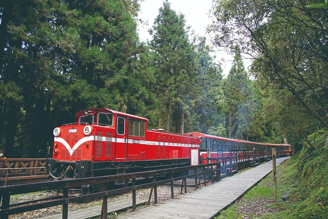 Private 3-Day Tour to Sun Moon Lake and Alishan - Day 1 - Sun Moon Lake