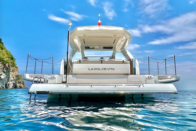 Private Boat Tour From Naples to Capri+Amalfi Coast JEANNEAU DB43 - Onboard Amenities