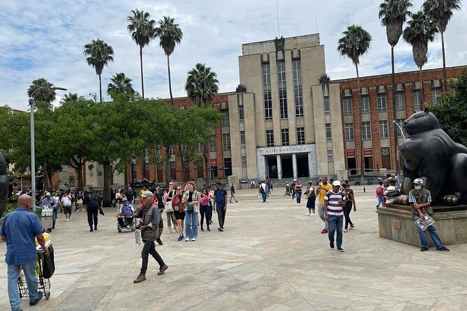 Private City Tour of Medellin - Pickup Information