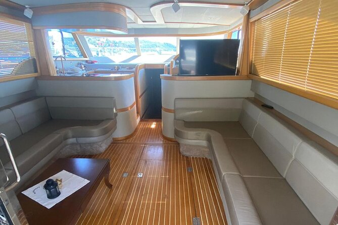 Private Cruise With 19M Yacht in Bosphorus Istanbul - Entertainment and Decoration Choices